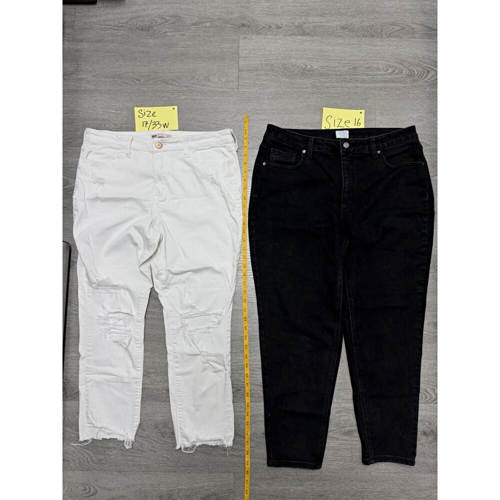 Time and Tru Women’s Jeans Lot 2 Size 16/17 Black White Skinny Distressed Denim